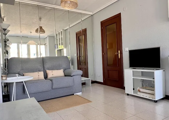 Trasmiera Apartment *