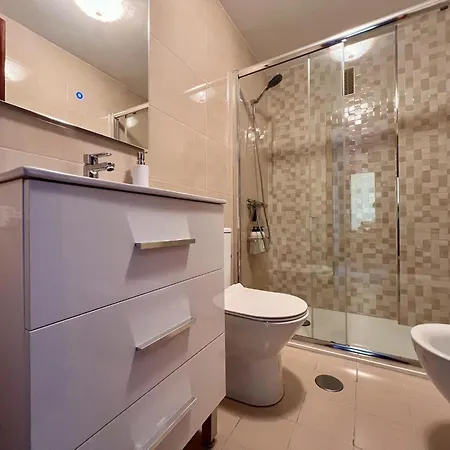 アパート Trasmiera ソモ